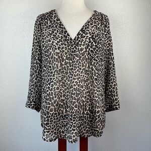 Maurices Leopard Print Blouse Top Size L EUC